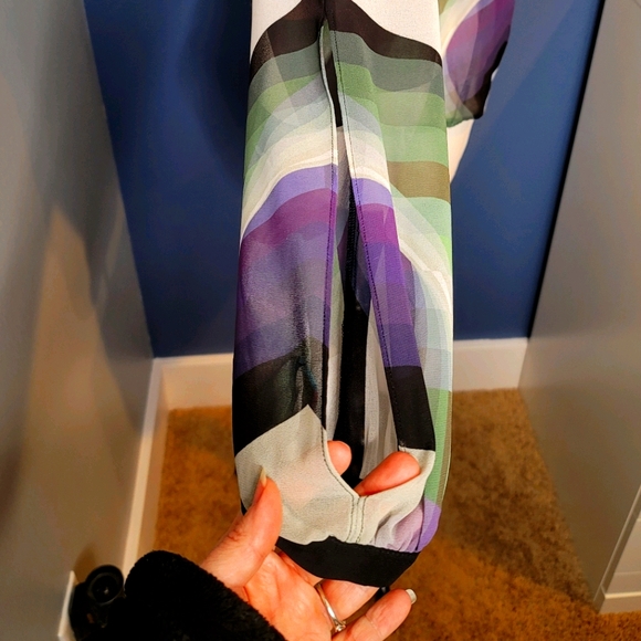 Bebe Sheer Criss-Cross Multicolor Blouse - Picture 5 of 7